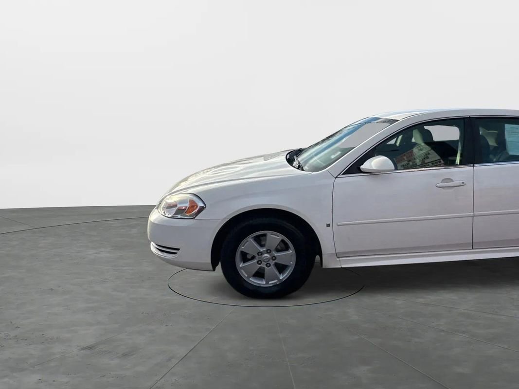 Used 2009 Chevrolet Impala LT image 16
