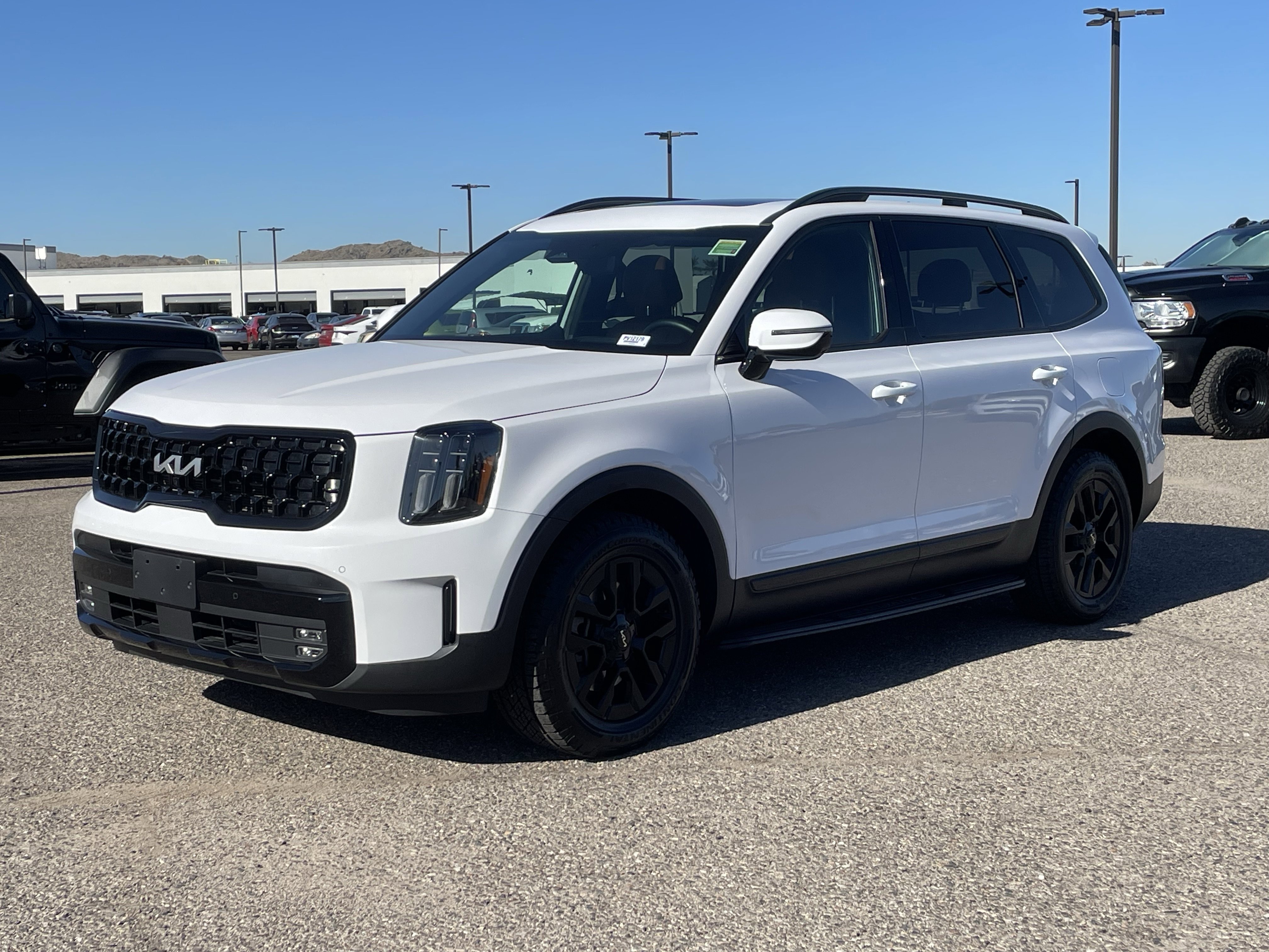 Used 2024 Kia Telluride SX Prestige X-Pro image 2