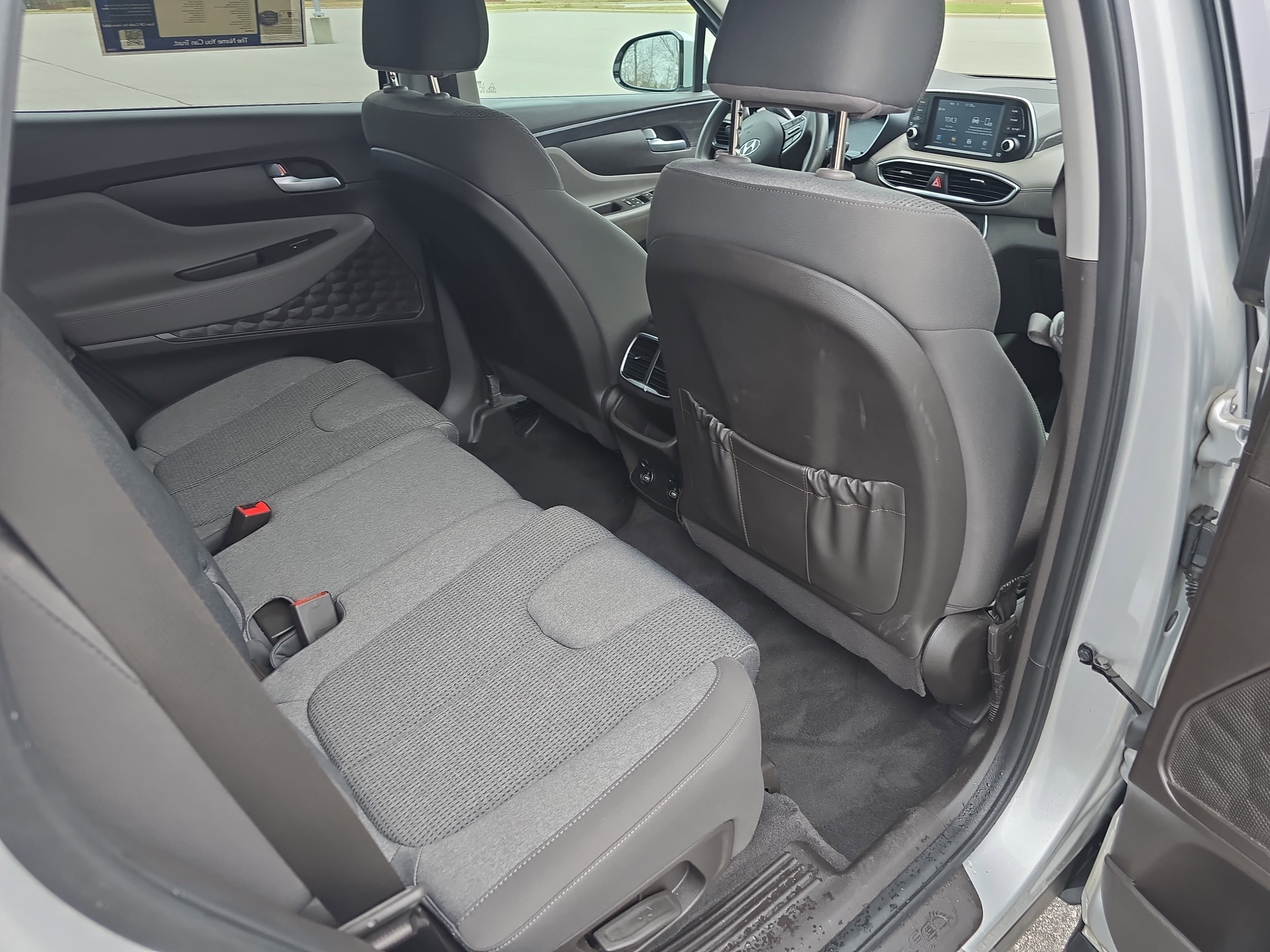 Used 2019 Hyundai Santa Fe SEL image 11