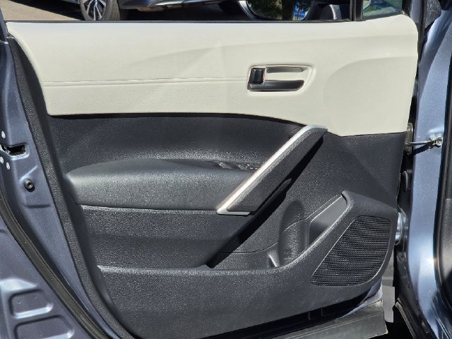 Used 2025 Toyota Corolla Cross L FWD image 19
