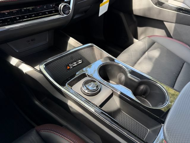 New 2026 Chevrolet Equinox RS w/ Convenience Package III FWD image 29