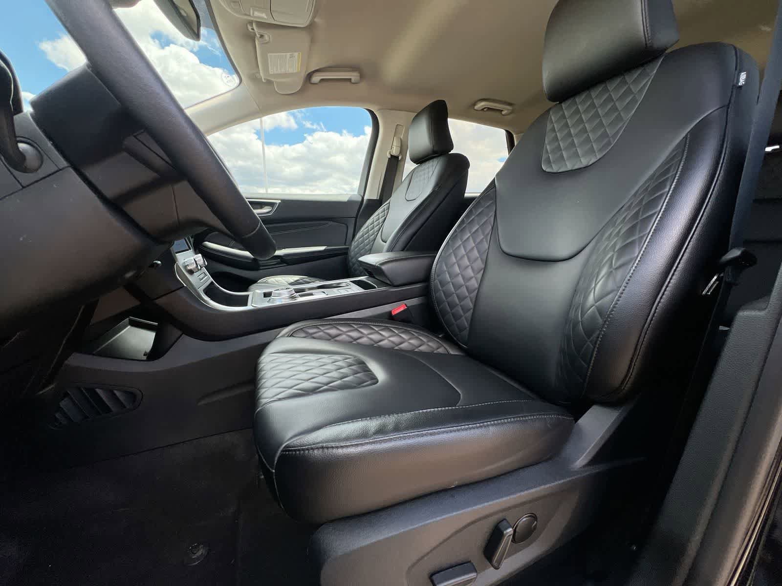 Used 2024 Ford Edge Titanium AWD/4WD image 16