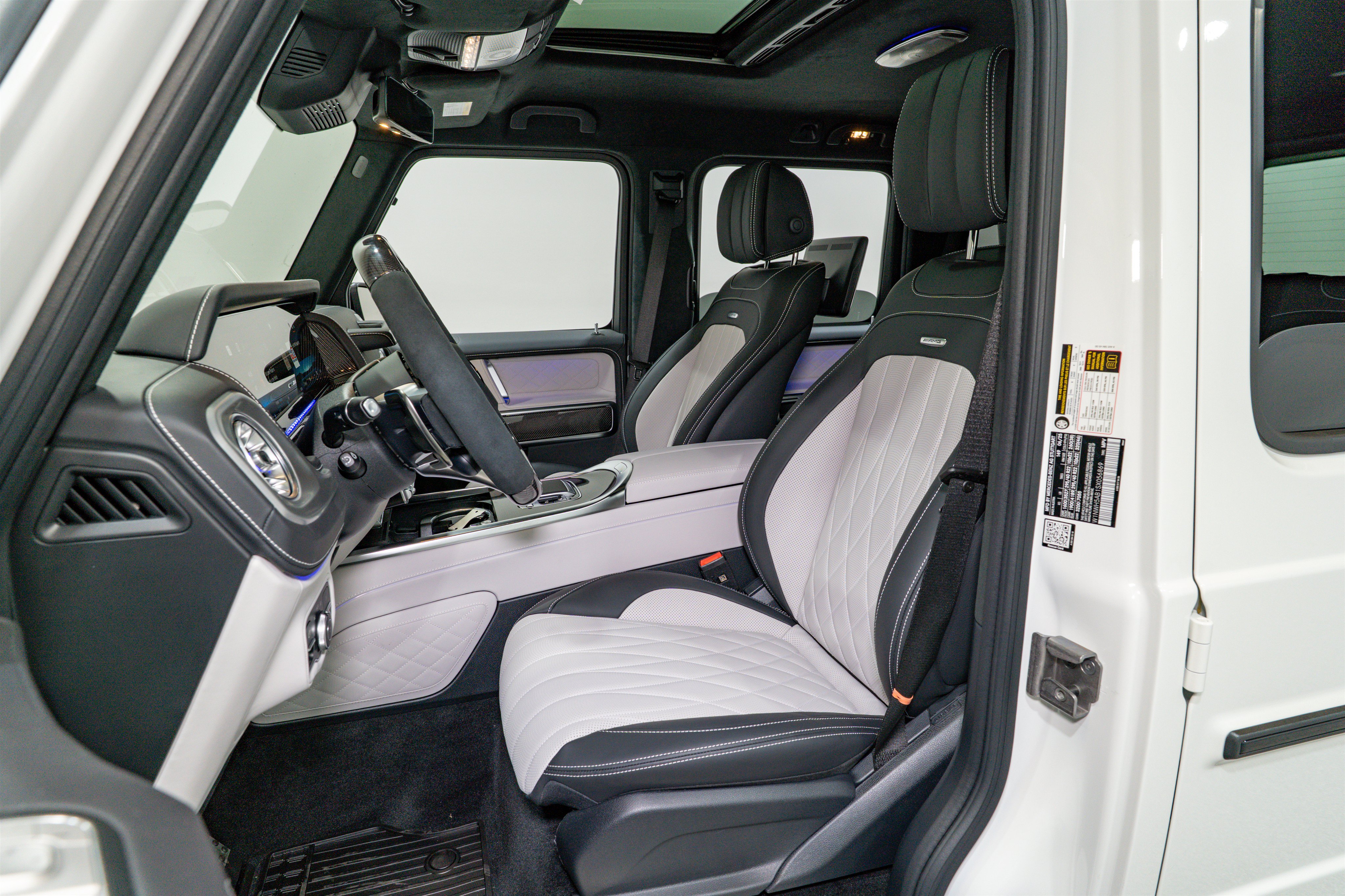 Used 2025 Mercedes-Benz G 63 AMG 4MATIC image 17