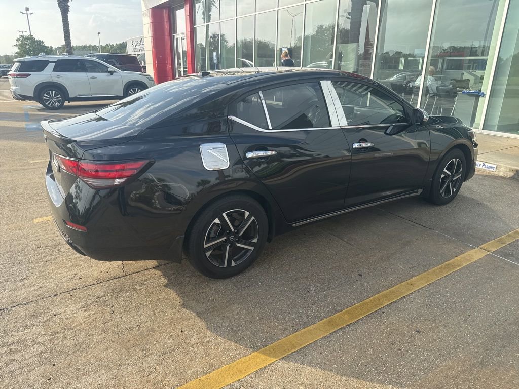 Used 2025 Nissan Sentra SV image 5