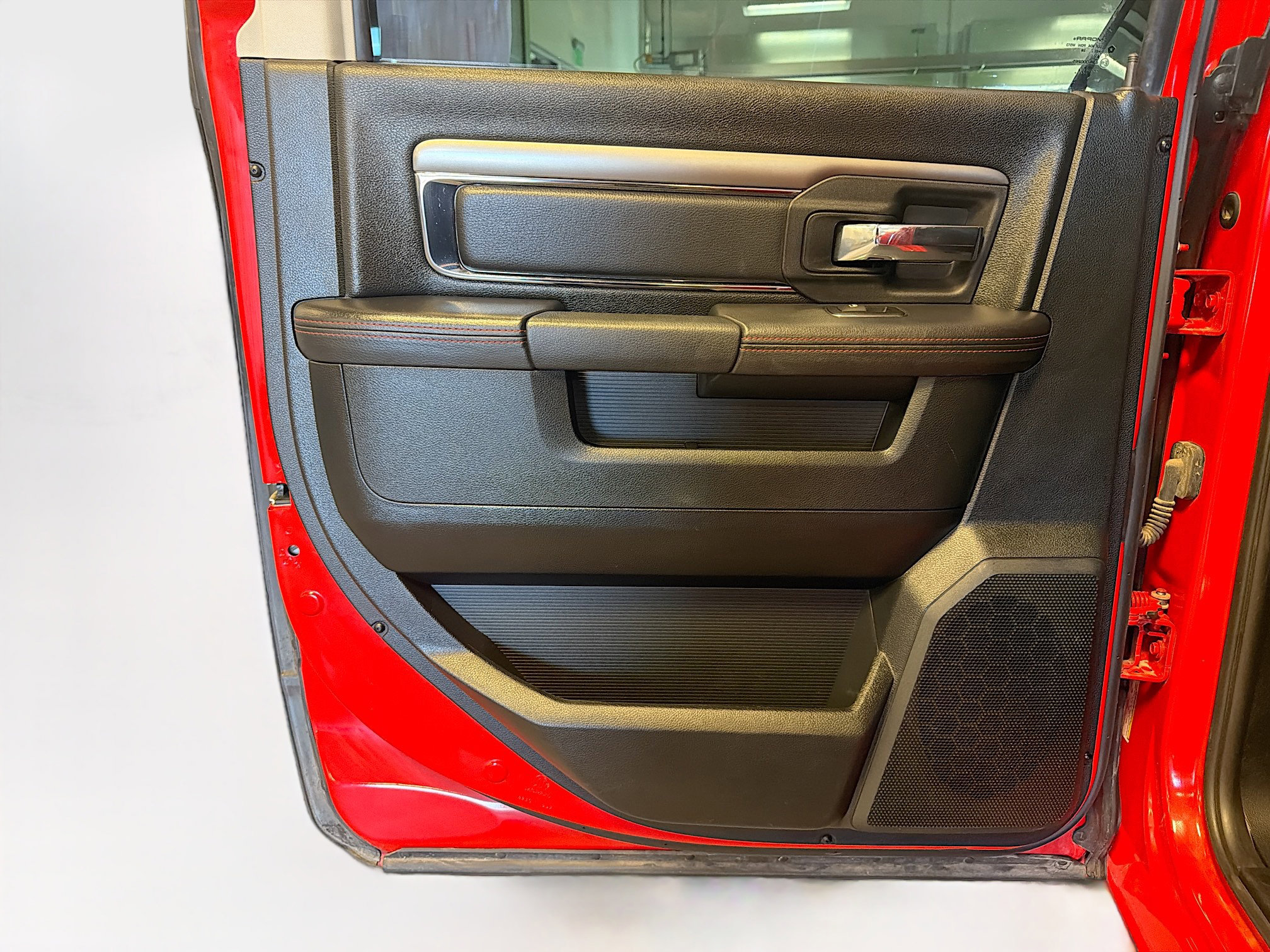 Used 2016 RAM 1500 Sport w/ Torred Sport Package image 25