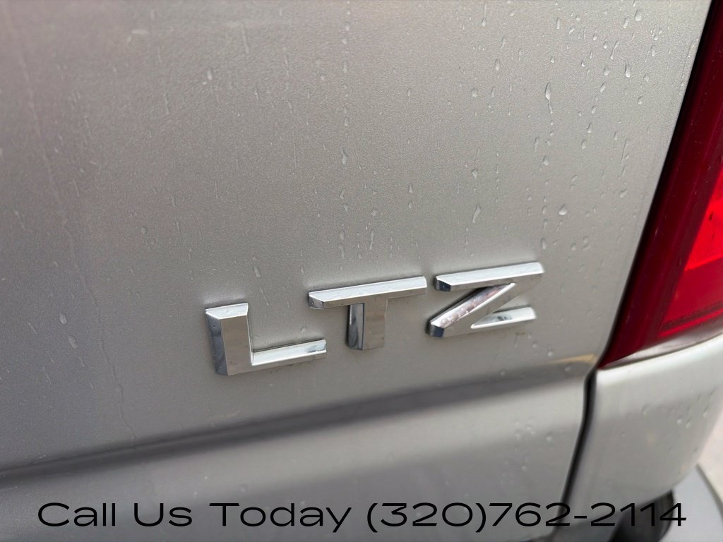 Used 2022 Chevrolet Silverado 3500 LTZ w/ LTZ Convenience Package AWD/4WD image 14
