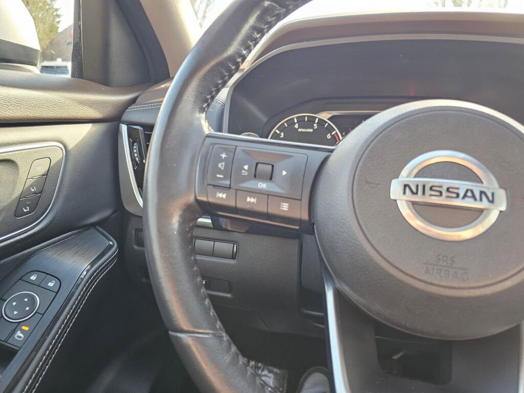 Used 2021 Nissan Rogue SL image 34