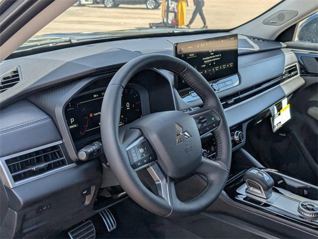 New 2025 Mitsubishi Outlander SEL image 14