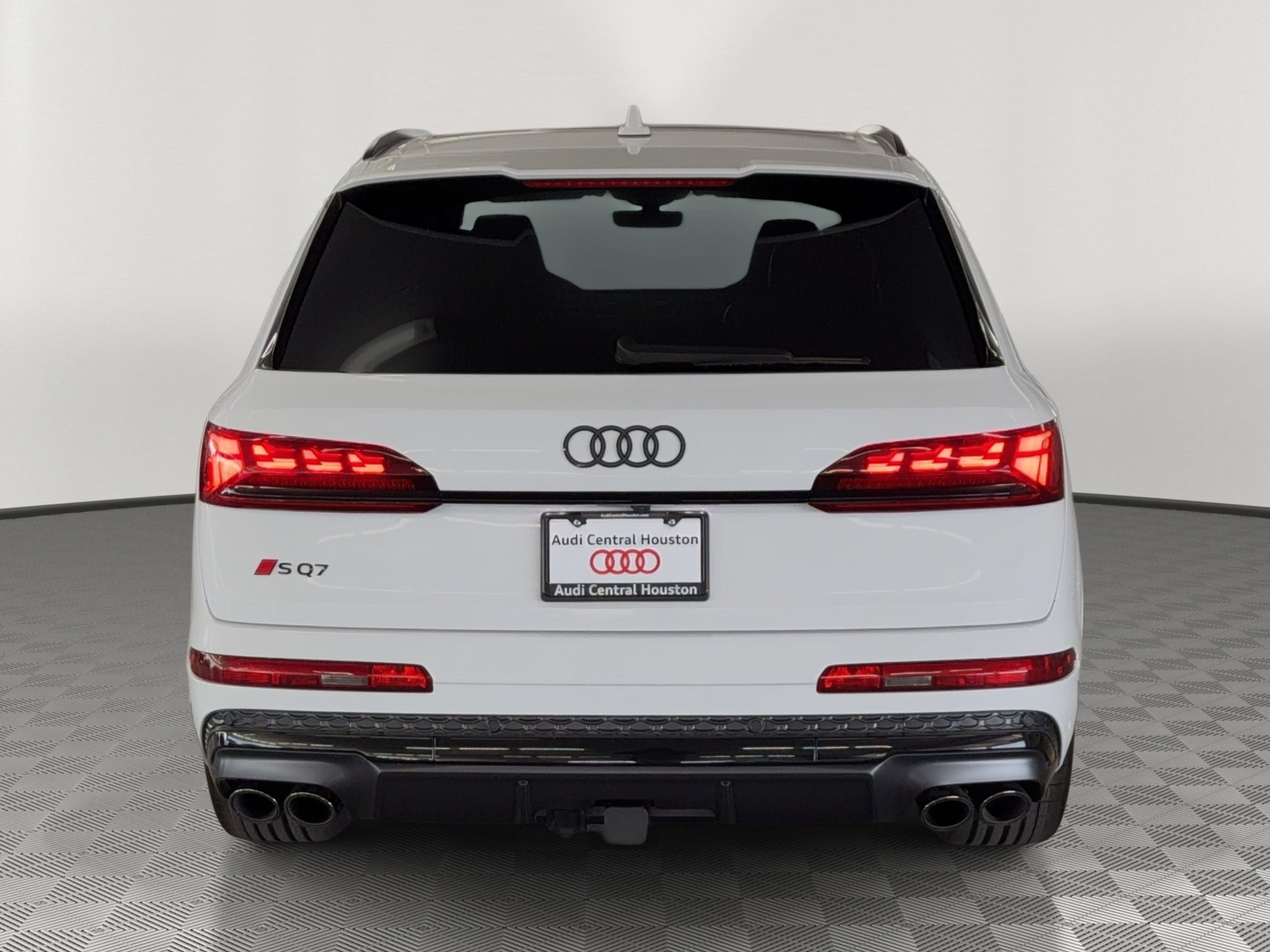 New 2026 Audi SQ7 Prestige AWD/4WD image 10