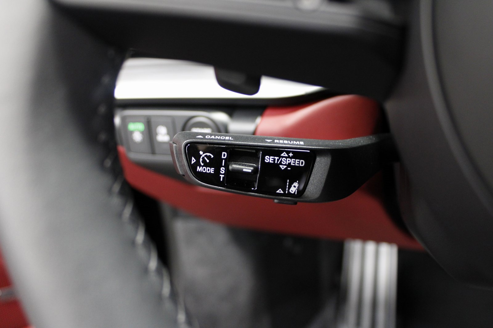 Certified 2025 Porsche 911 Carrera image 27