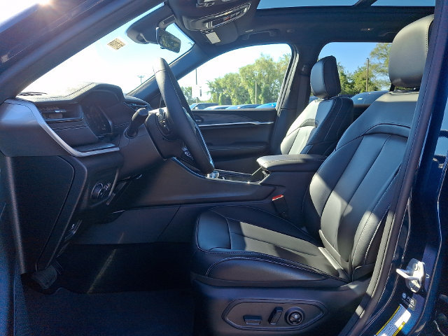 New 2027 Jeep Grand Cherokee Limited AWD/4WD image 10