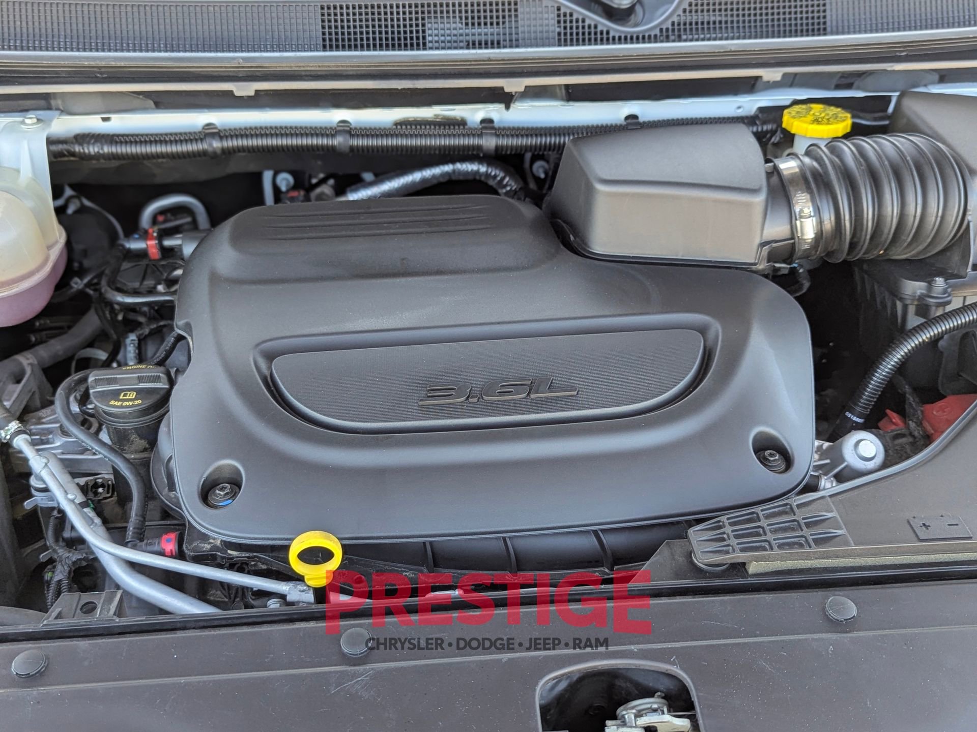 Used 2024 Chrysler Pacifica Touring-L image 32