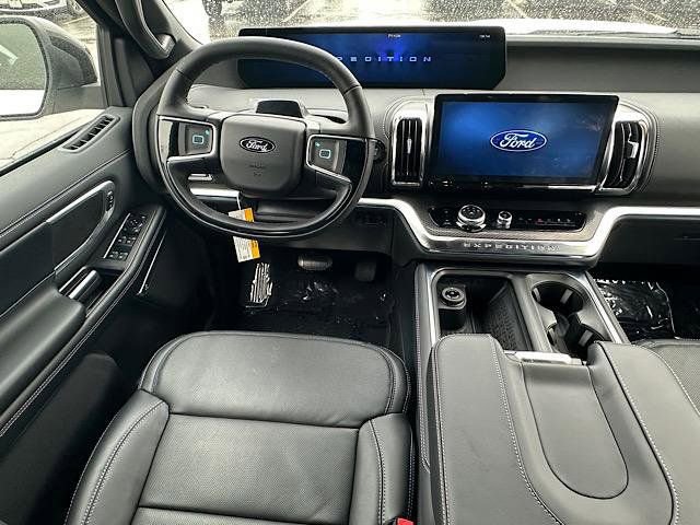 New 2025 Ford Expedition Platinum w/ Stealth Performance Package image 14