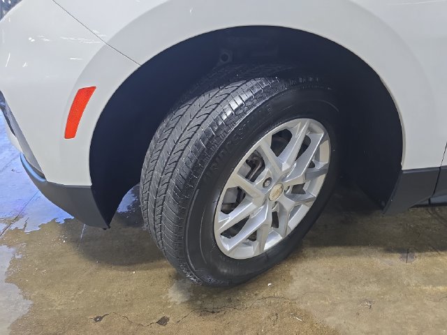 Used 2023 Chevrolet Equinox LT AWD/4WD image 31