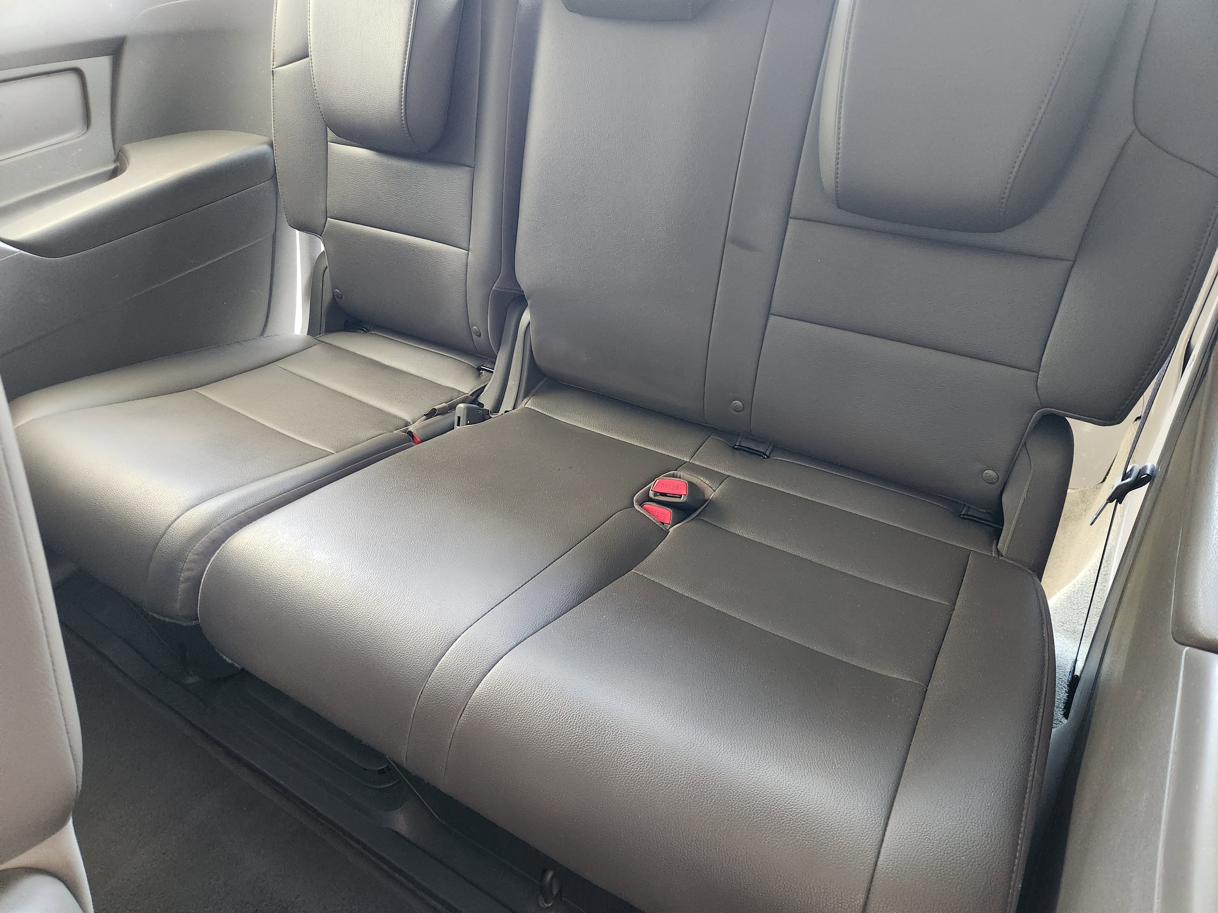 Used 2016 Honda Odyssey EX-L image 34