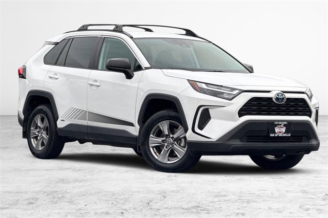 Used 2023 Toyota RAV4 LE image 2