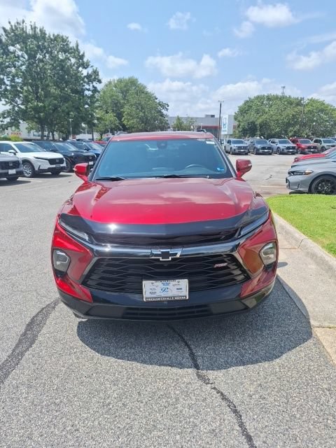 Used 2025 Chevrolet Blazer RS w/ Driver Confidence II Package AWD/4WD image 2