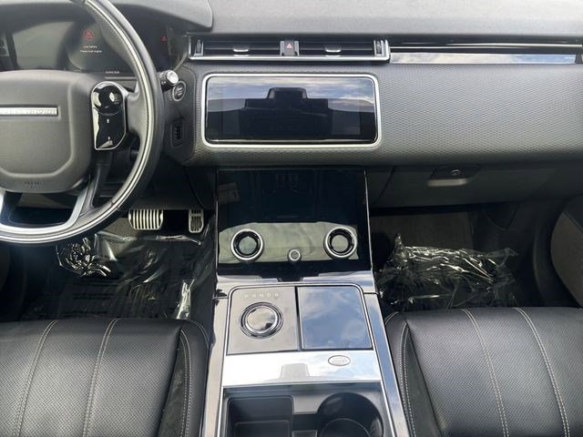Used 2019 Land Rover Range Rover Velar R-Dynamic SE image 17
