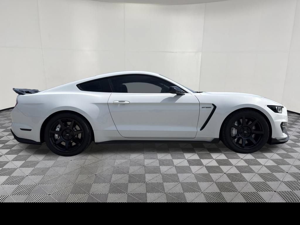 Used 2019 Ford Mustang Shelby GT350 w/ Technology Package RWD image 5