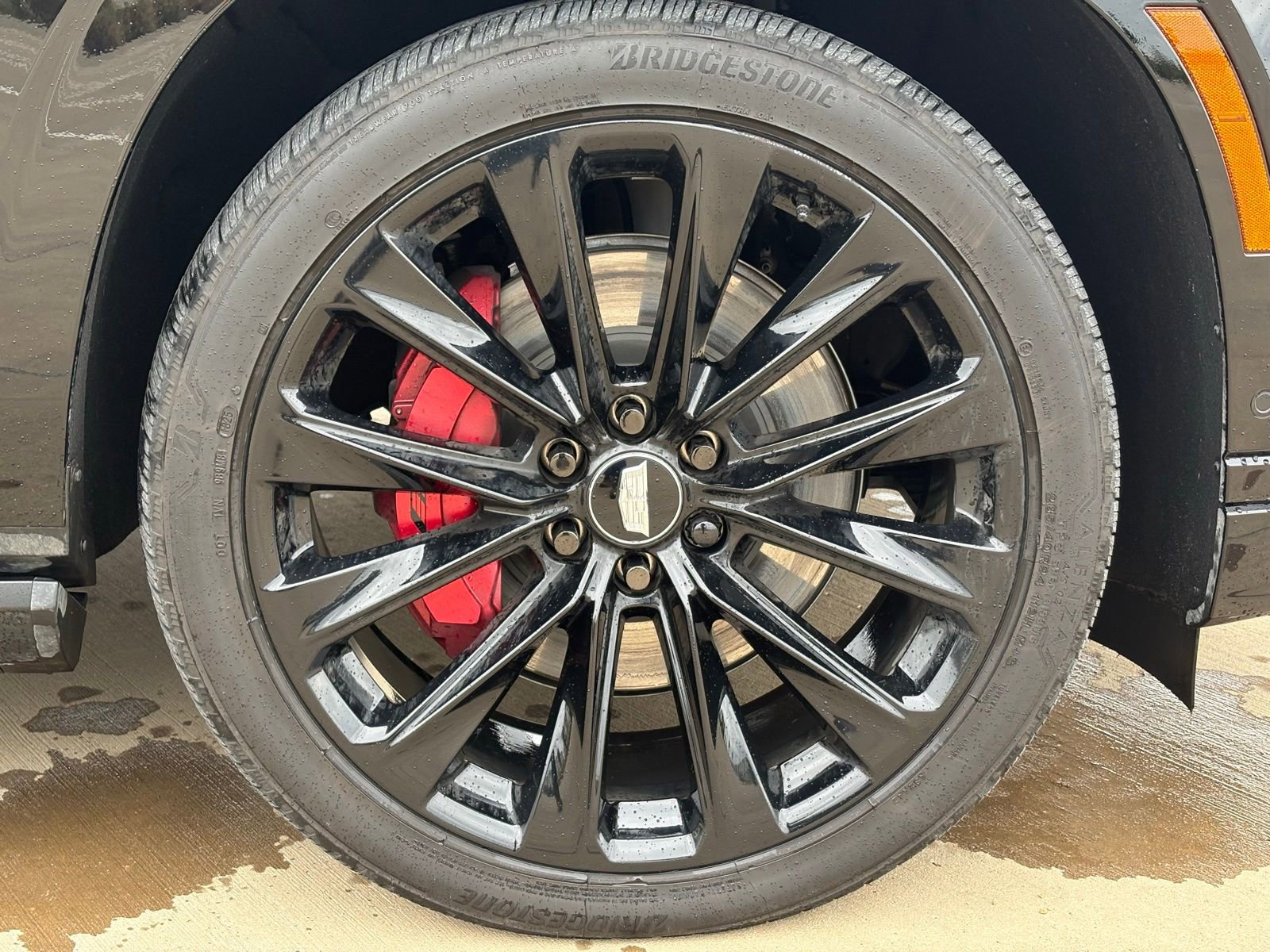 Certified 2025 Cadillac Escalade V w/ LPO, ONYX Package AWD/4WD image 9