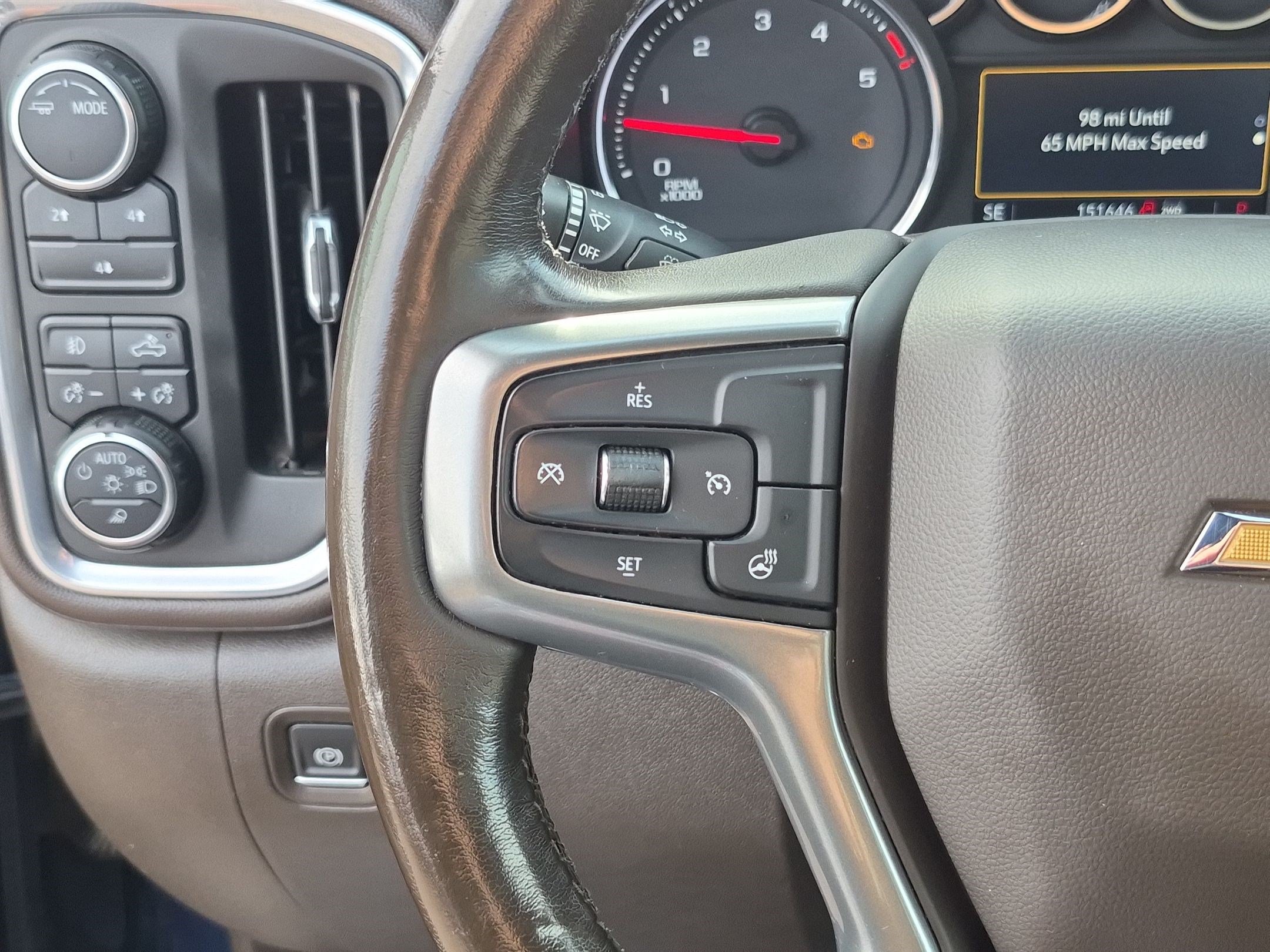 Used 2022 Chevrolet Silverado 3500 LT w/ Convenience Package AWD/4WD image 17