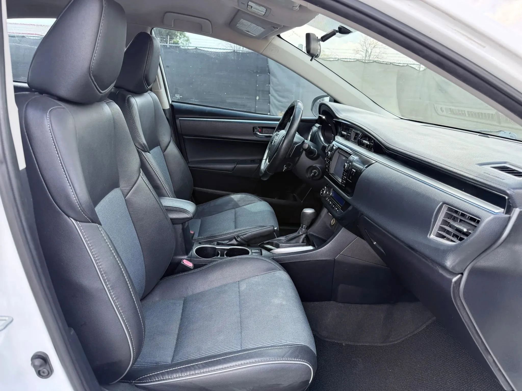 Used 2014 Toyota Corolla S image 18