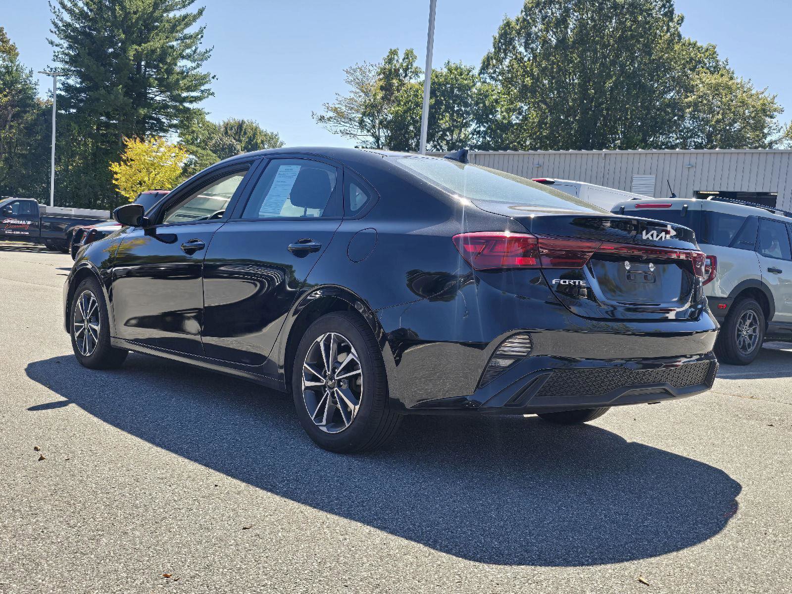 Used 2023 Kia Forte LXS image 5