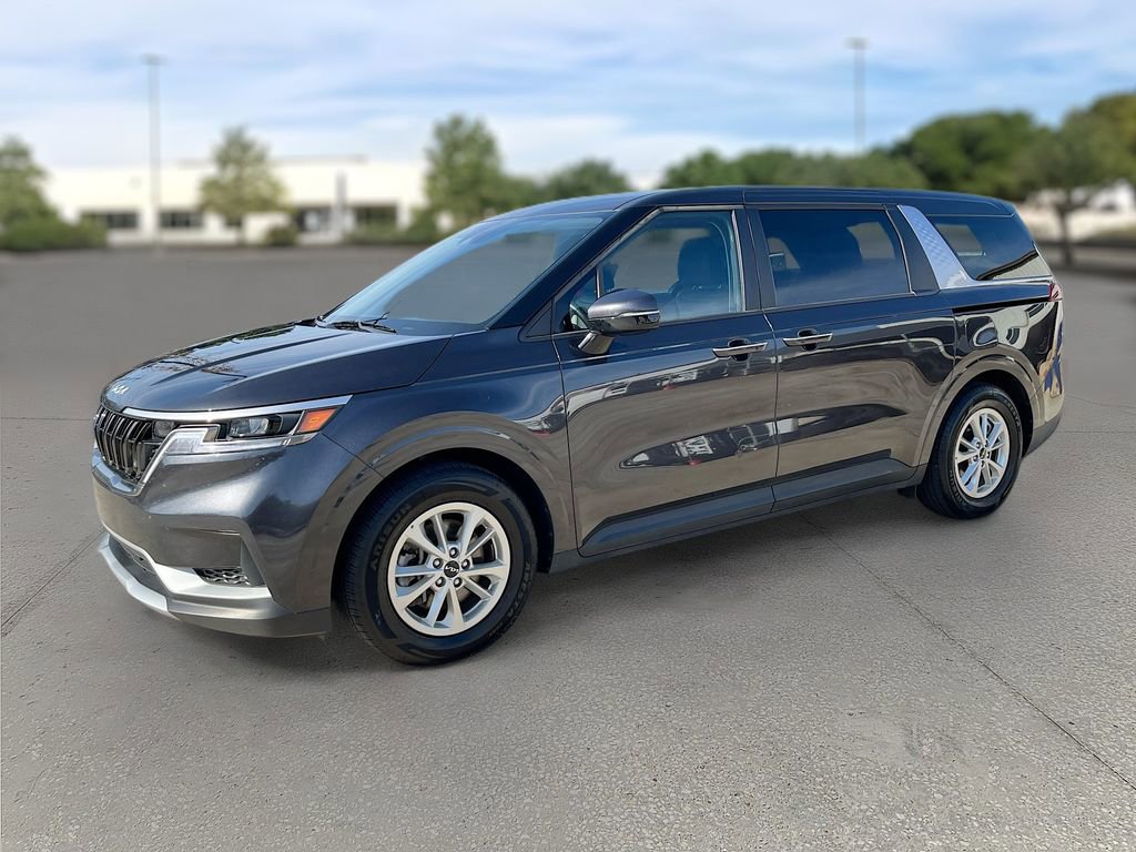 Used 2024 Kia Carnival LX image 31