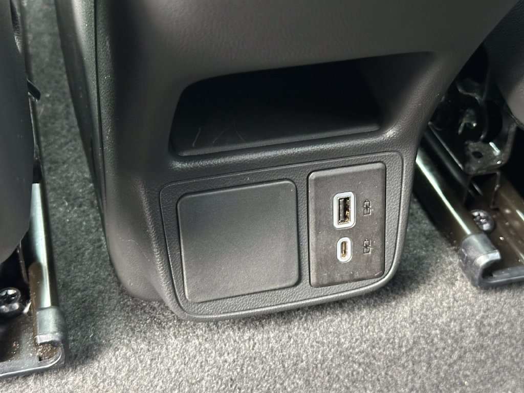 Used 2024 Buick Encore GX Sport Touring FWD image 27