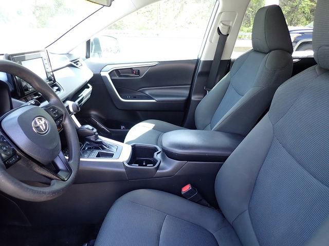 Certified 2022 Toyota RAV4 LE w/ Carpet Mat Package (TMS) FWD image 15