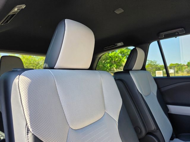 New 2026 Lexus TX 500h AWD image 14