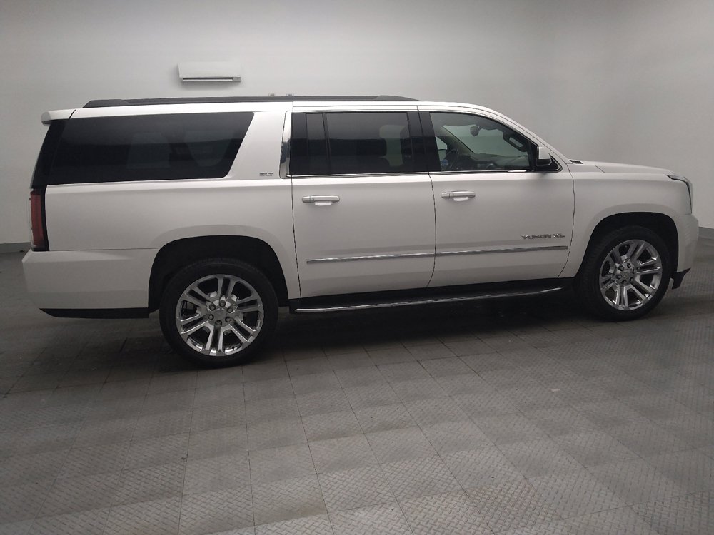 Used 2020 GMC Yukon XL SLT w/ Premium Edition RWD image 10