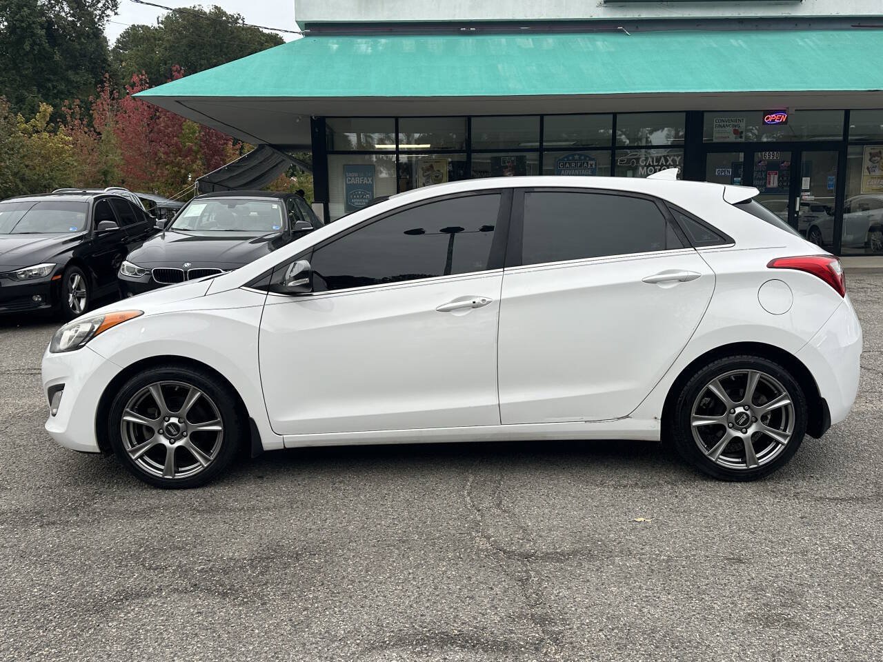 Used 2016 Hyundai Elantra GT w/ Option Group 02 FWD image 8
