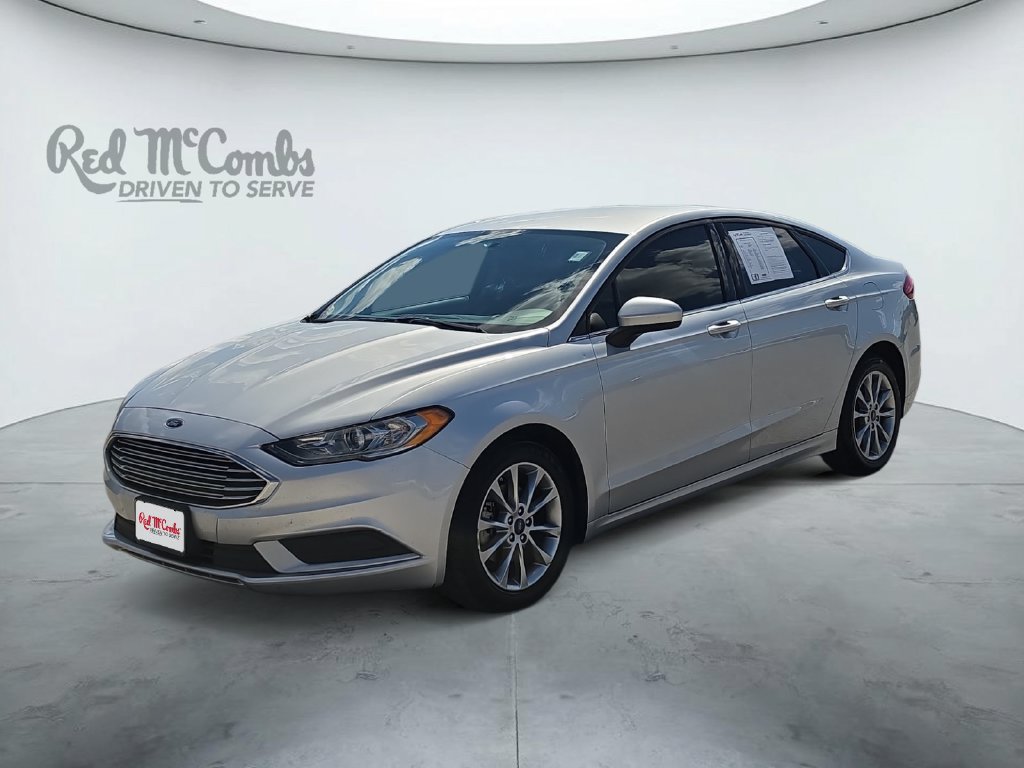 Used 2017 Ford Fusion SE w/ Fusion SE Technology Package