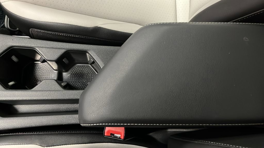 Used 2020 Volkswagen Jetta R-Line w/ R-Line Cold Weather Package FWD image 19