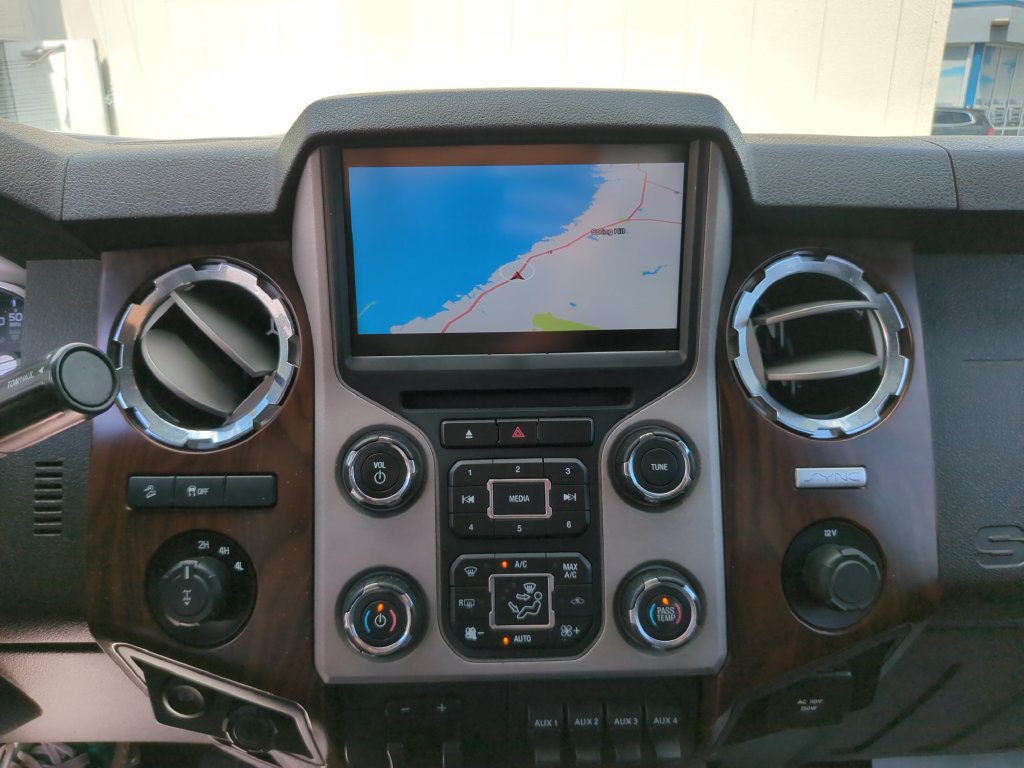 Used 2015 Ford F350 Lariat w/ Lariat Ultimate Package AWD/4WD image 28