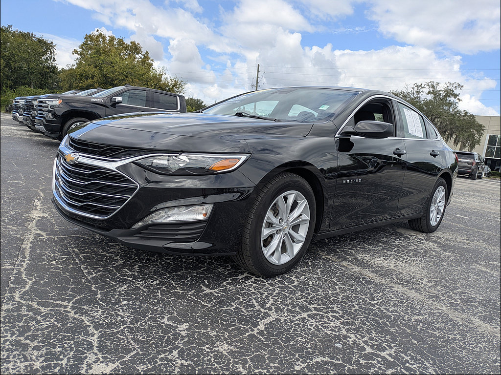 Used 2025 Chevrolet Malibu LT FWD image 9