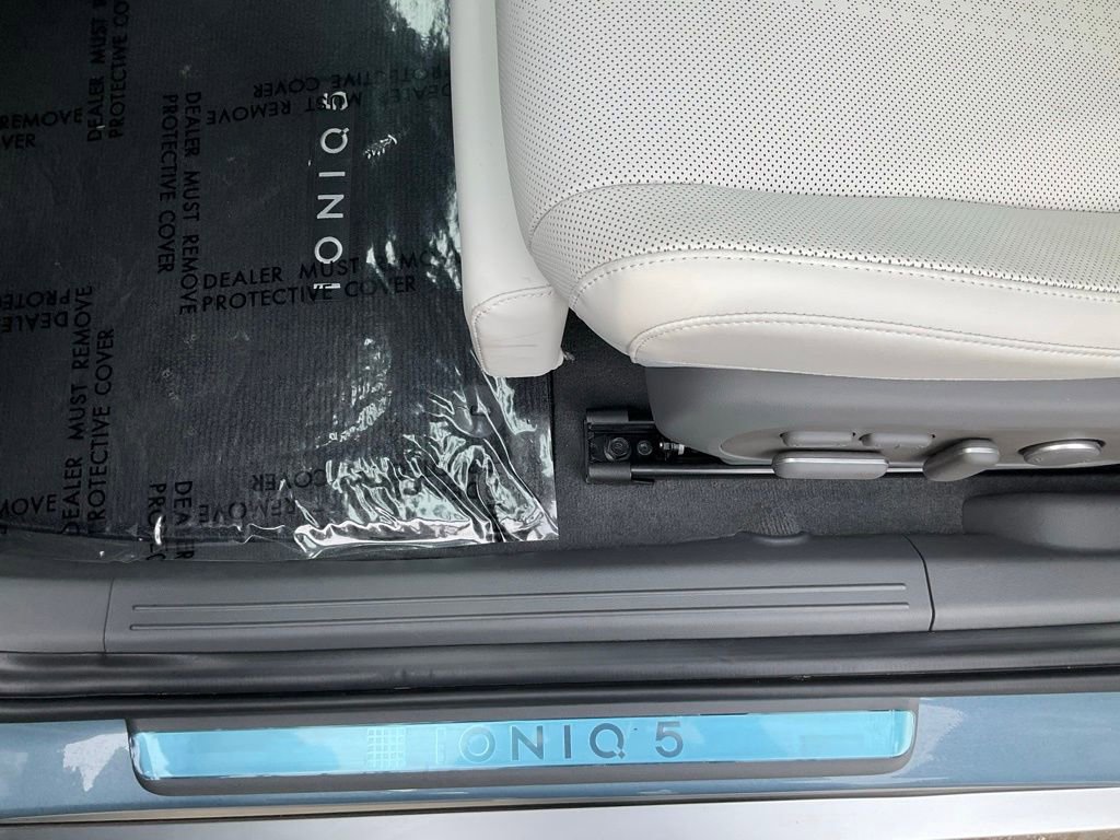 Used 2025 Hyundai Ioniq 5 Limited image 16