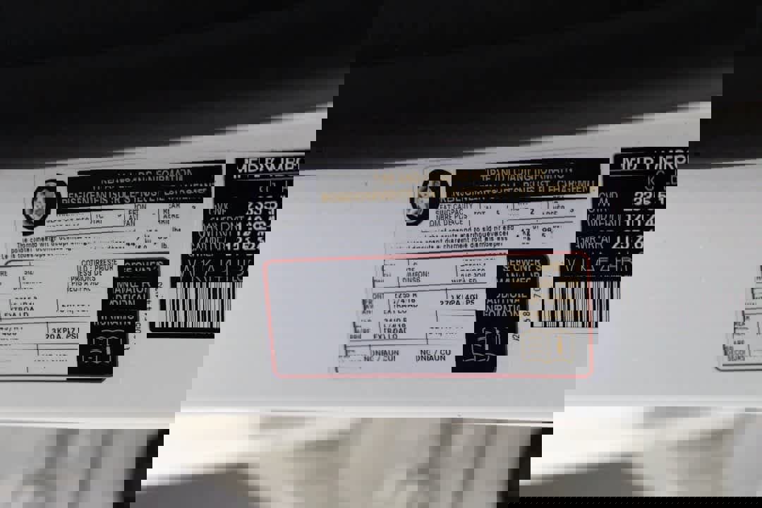 Used 2023 Mercedes-Benz C 300 4MATIC Sedan image 48