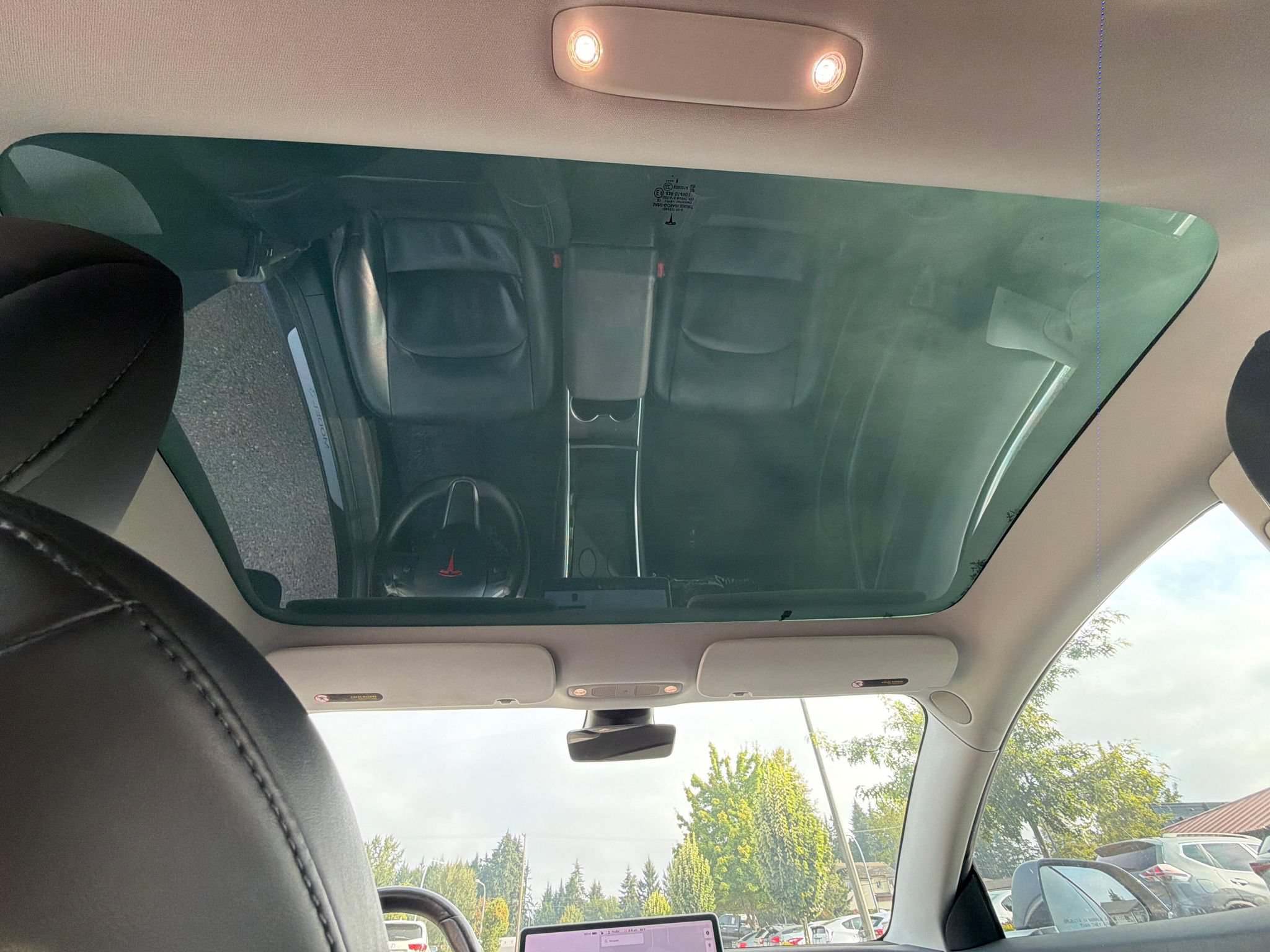 Used 2018 Tesla Model 3 Long Range RWD image 18