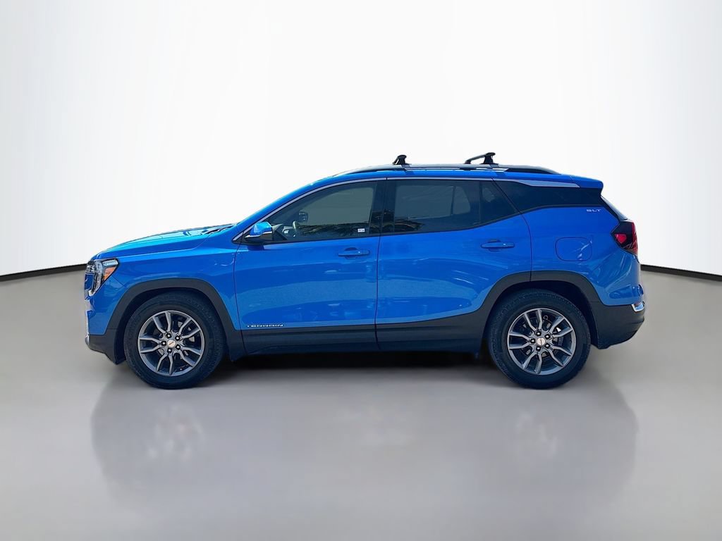 Used 2024 GMC Terrain SLT w/ Infotainment Package II FWD image 4