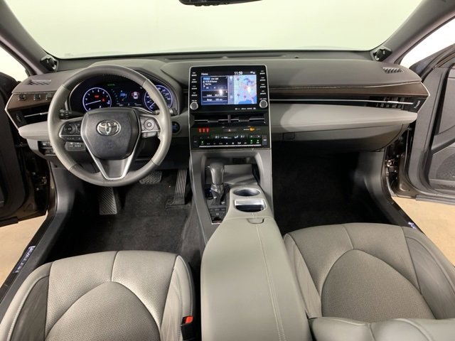 Used 2019 Toyota Avalon Limited image 34