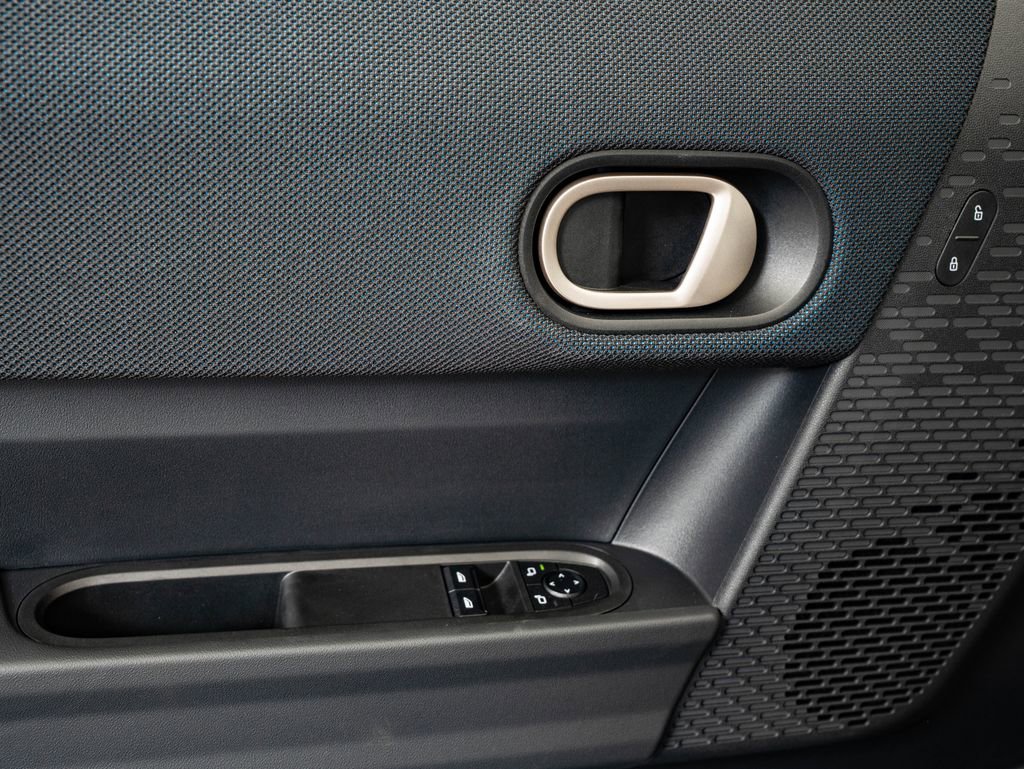 New 2026 MINI Cooper 2-Door Hardtop FWD image 23