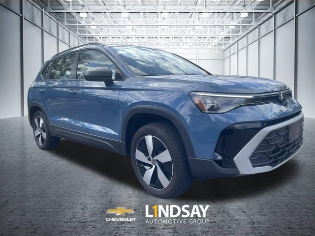 Used 2025 Volkswagen Taos S AWD/4WD image 2