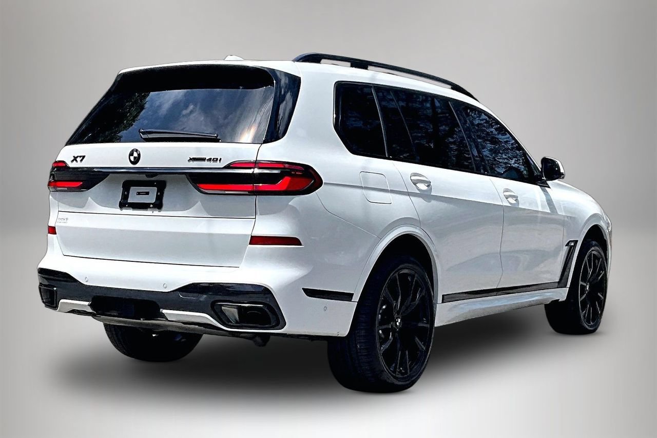 Used 2026 BMW X7 xDrive40i w/ Executive Package AWD/4WD image 5