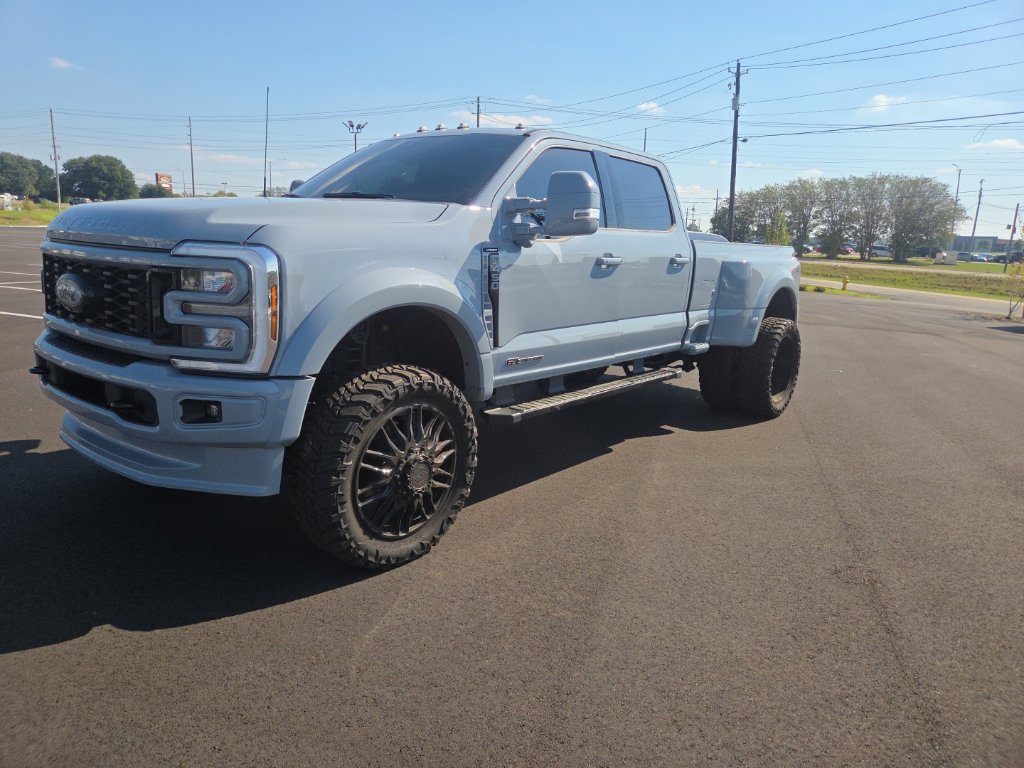 Used 2025 Ford F450 Lariat w/ FX4 Off-Road Package AWD/4WD image 5
