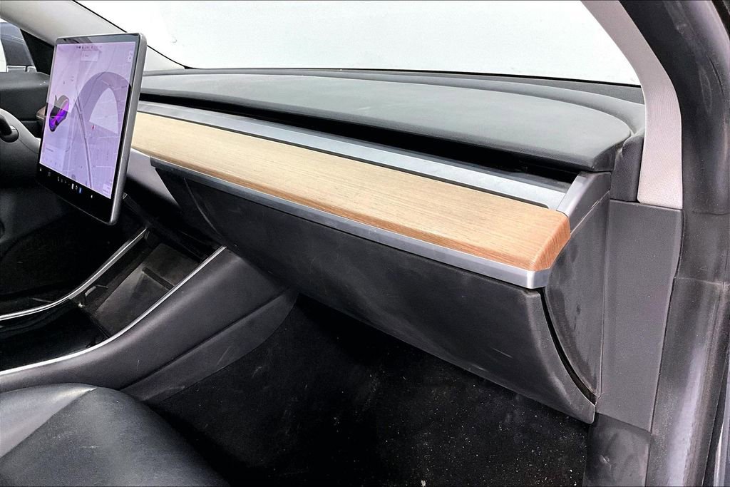 Used 2019 Tesla Model 3 Long Range image 18