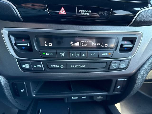 Used 2024 Honda Passport EX-L image 11