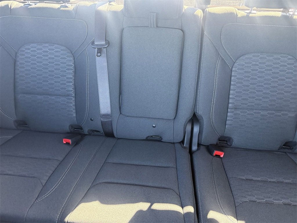 New 2026 RAM 1500 4x4 Crew Cab image 34