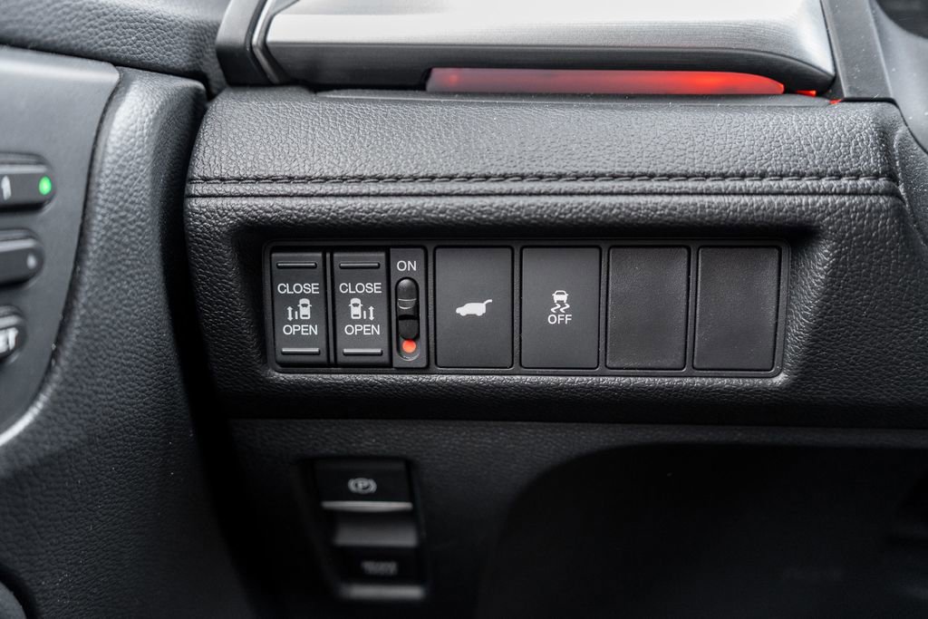 Used 2025 Honda Odyssey Sport-L image 23